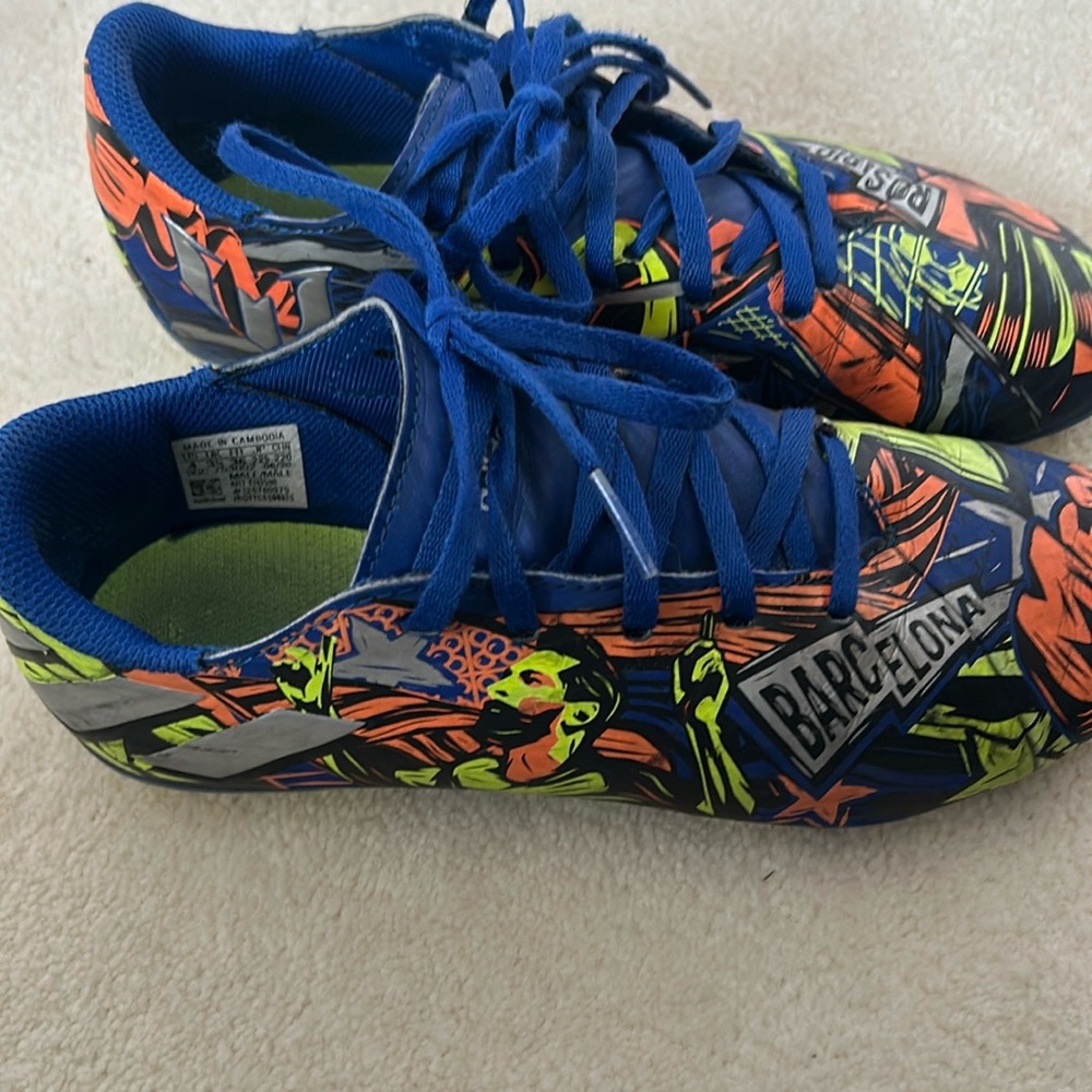 Leo Messi kids cleats